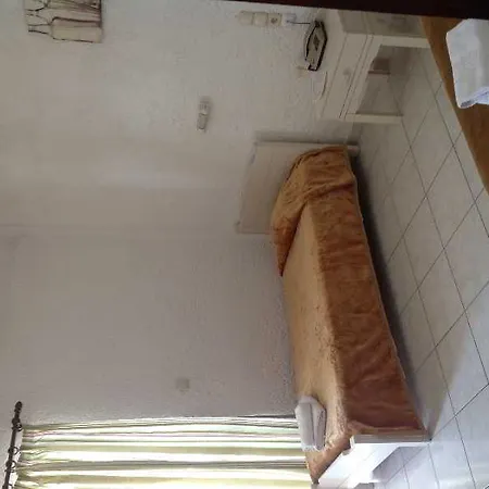 Nontas Apartmán *