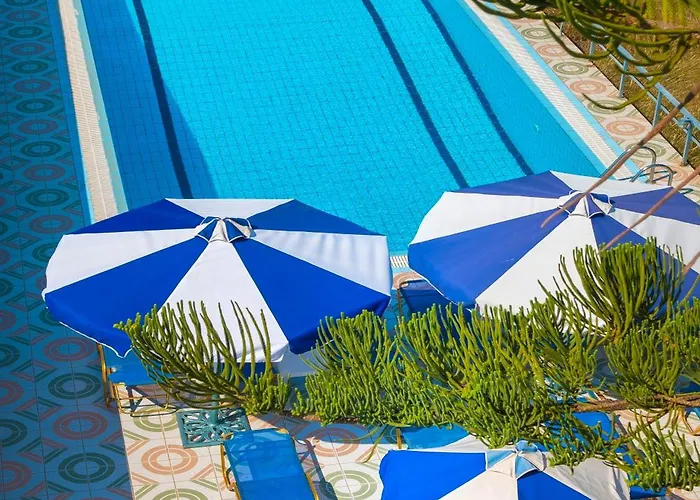 Nontas خيرسونِسوس